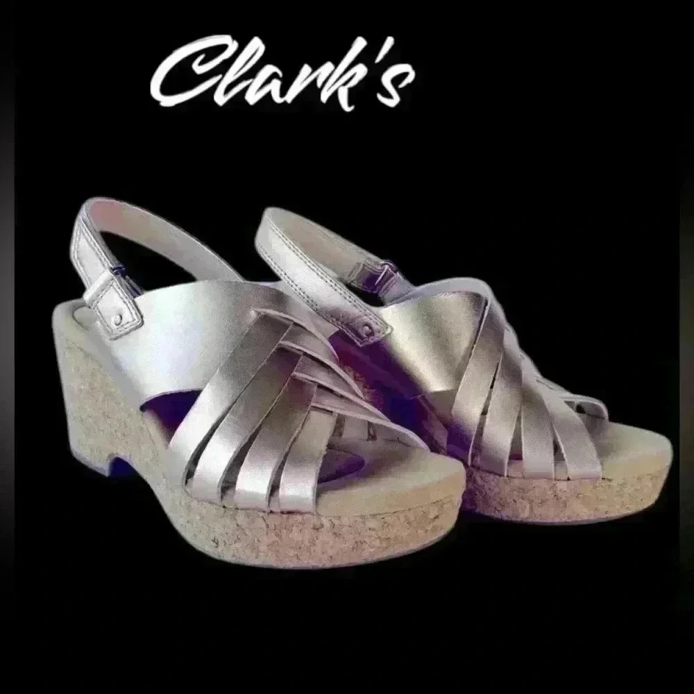 Clark’s women Giselle leather slingback sandals color is rose gold SZ 7.5